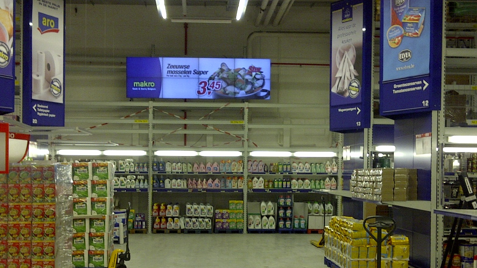 Supermarket Digital Signage